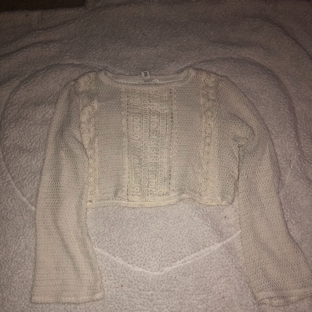 VERY CUTE CROCHET CROP TOP!!